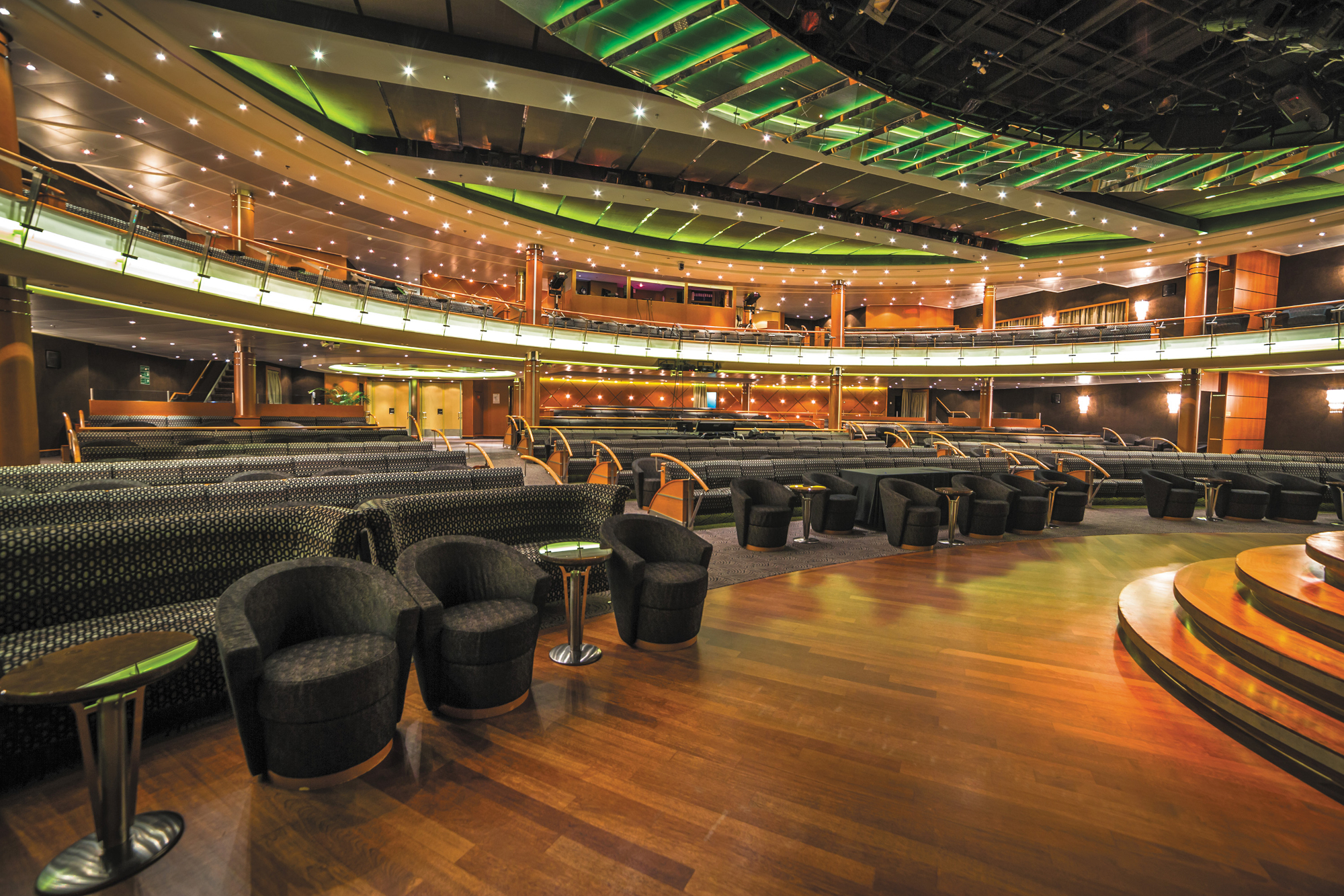 MyCruise Regent-Seven-Seas-Cruises Seven-Seas-Voyager Offentlige-arealer Teater-underholdning2
